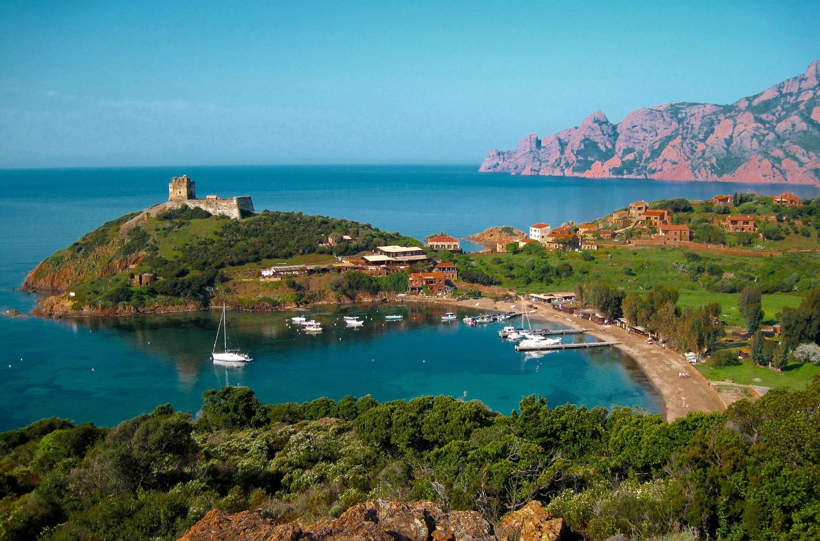 Le village de Girolata